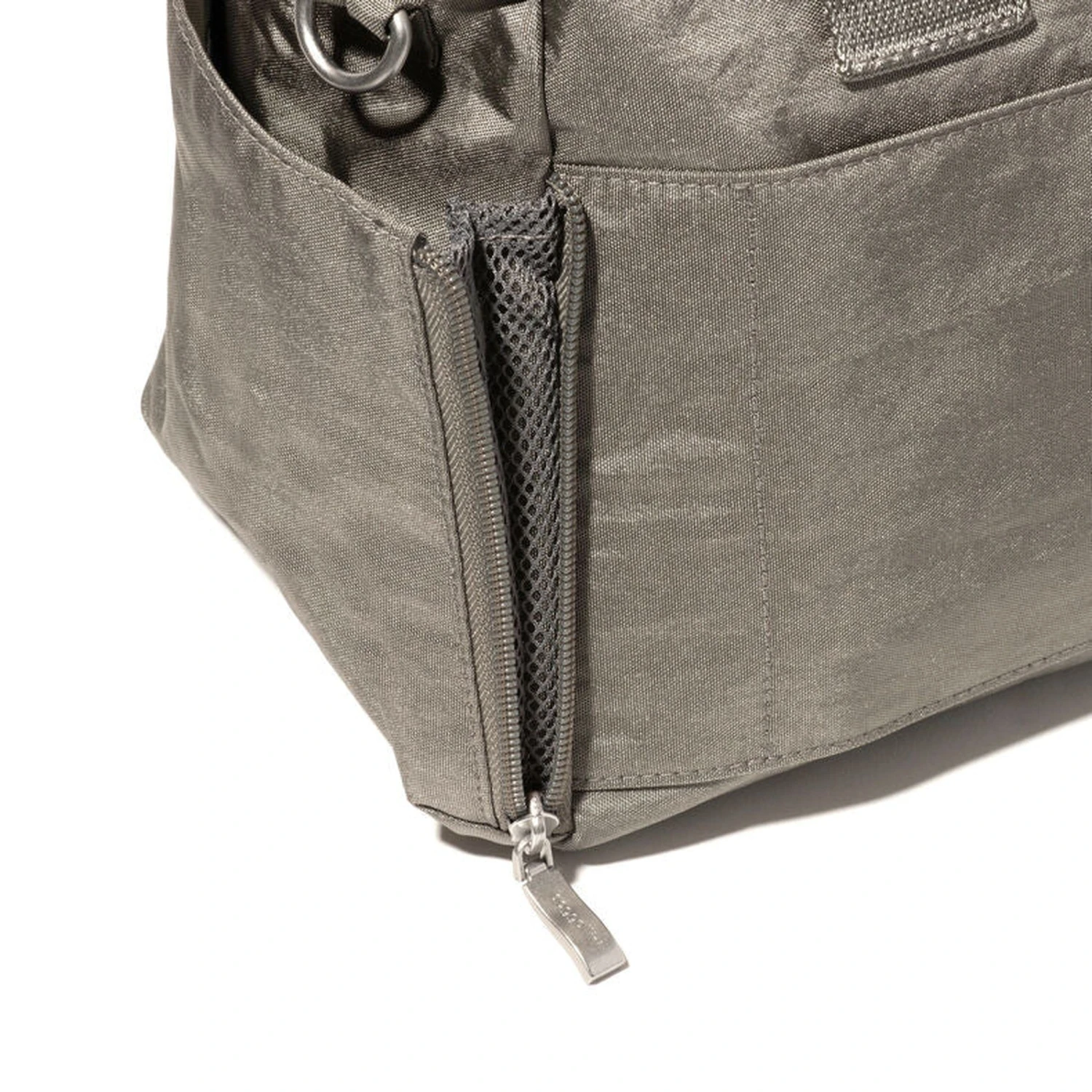 Baggallini Modern Duffel – Lightweight Nylon Travel Bag with RFID Protection & Expandable Pockets 15 Baggallini Modern Duffel – Lightweight Nylon Travel Bag with RFID Protection & Expandable Pockets - Image 13