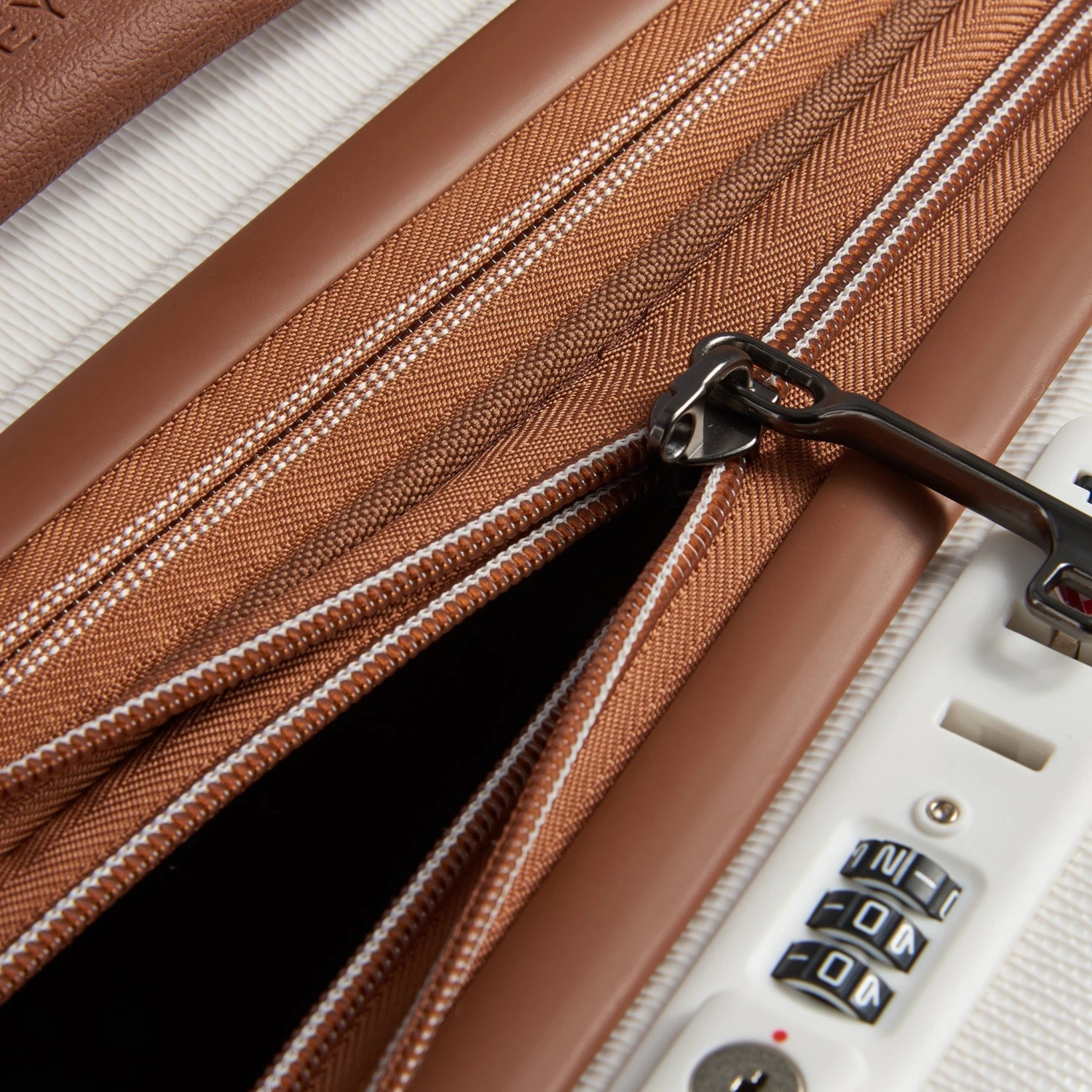 Delsey Chatelet Air 2.0 Angora White with Tan Trim – Fleece Pocket Expandable International Business Carry-On Spinner 20 Delsey Chatelet Air 2.0 Angora White with Tan Trim – Fleece Pocket Expandable International Business Carry-On Spinner - Image 18