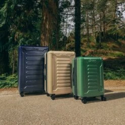 Delsey Jeep JH004C Black 24-Inch Hardside Expandable Spinner – Rugged Checked Travel Suitcase -Luggage Pros Store Delsey Jeep JH004C 24 Spinner Upright 20