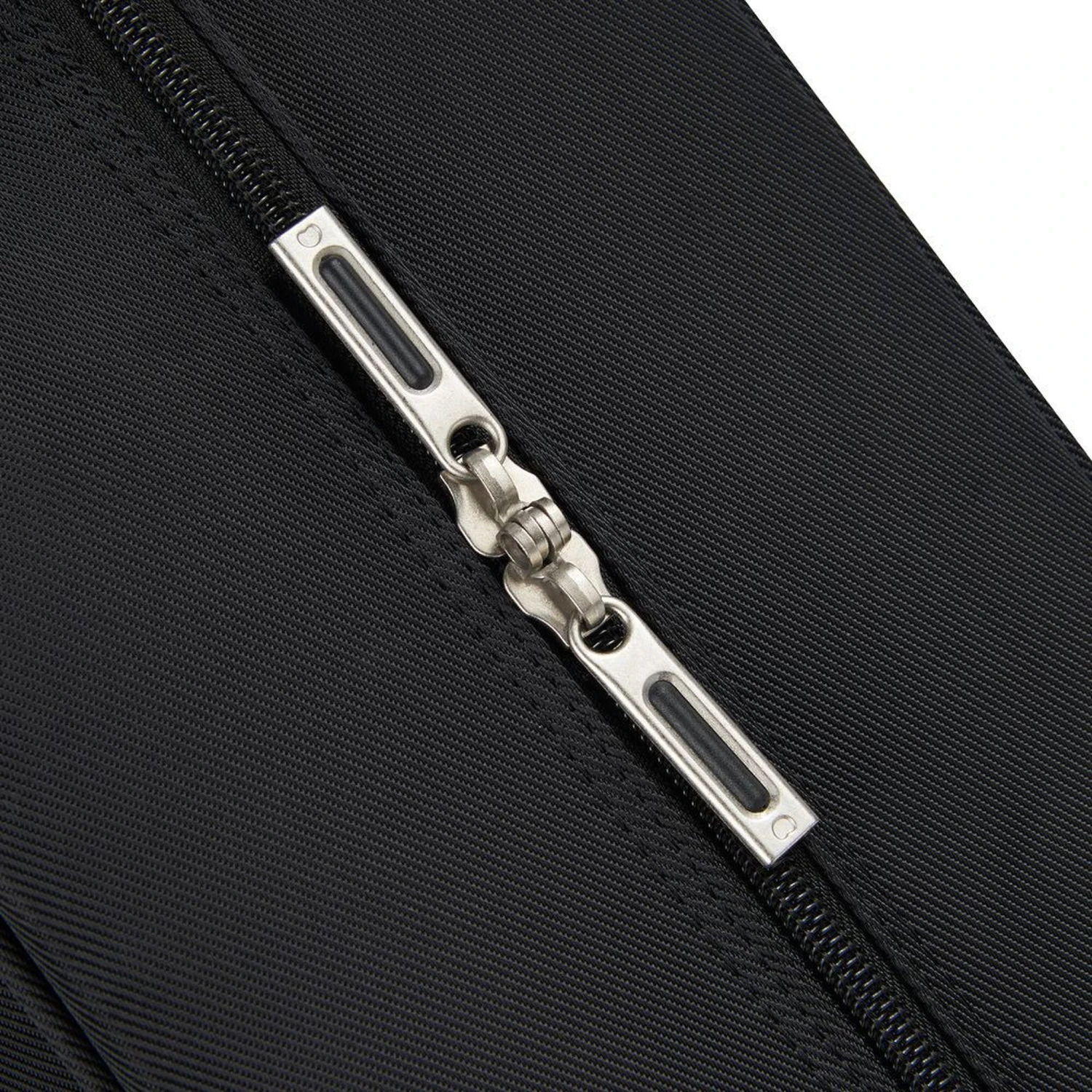 Delsey Sky Max 2.0 2-Wheel Garment Bag 8 Delsey Sky Max 2.0 2-Wheel Garment Bag - Image 6