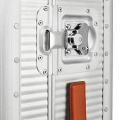 FPM Milano Bank Spinner 68 Silver Aluminum - Italian Leather Handle Medium Checked Luggage 23 FPM Milano Bank Spinner 68 Silver Aluminum - Italian Leather Handle Medium Checked Luggage -Luggage Pros Store FPM Milano Bank Spinner 68 11