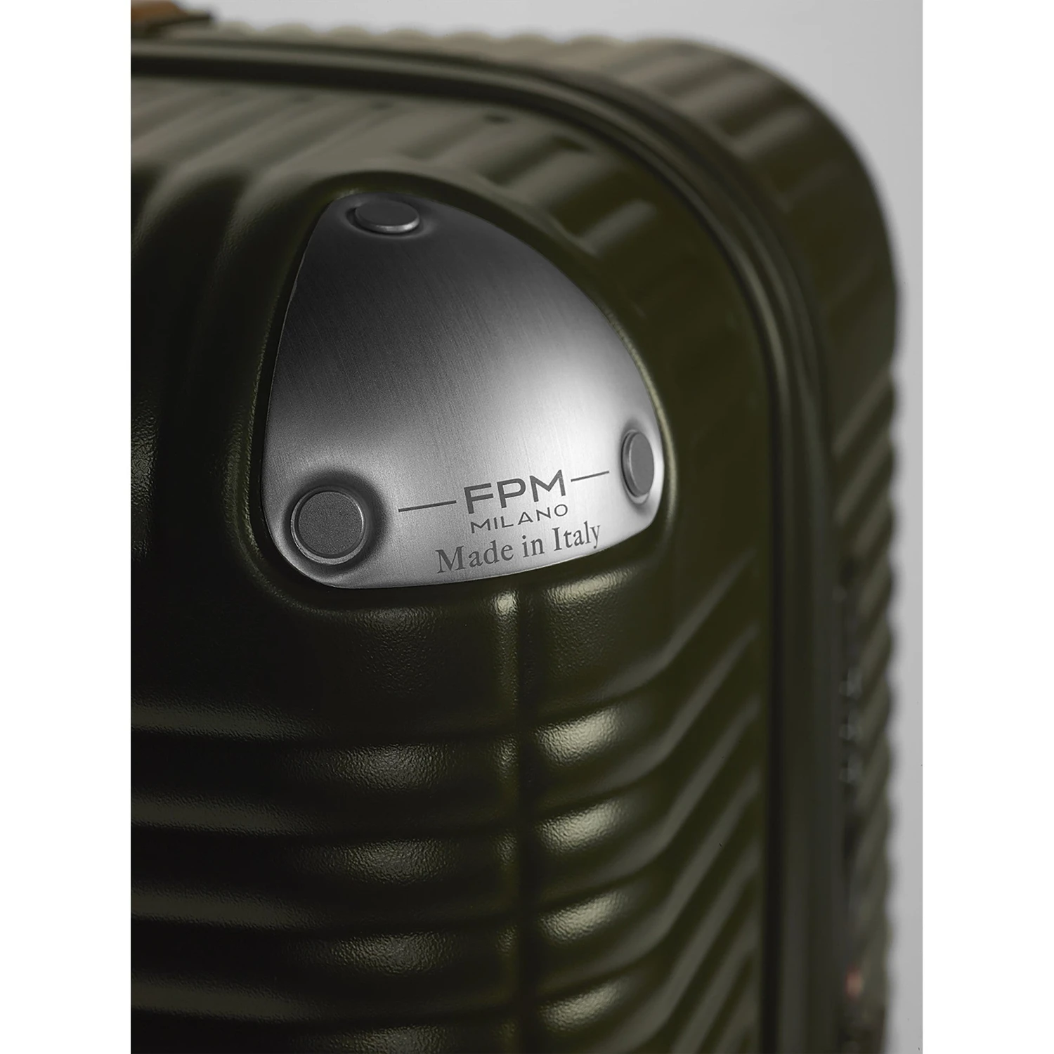 FPM Milano Bank Zip Deluxe 55S Carry-On – Italian Polycarbonate & Leather Spinner with Butterfly Lock 20 FPM Milano Bank Zip Deluxe 55S Carry-On – Italian Polycarbonate & Leather Spinner with Butterfly Lock - Image 18