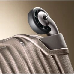 Hartmann InnovAire Medium Journey Spinner -Luggage Pros Store Hartmann InnovAire Medium Journey Spinner 10 ee641c4c 2696 40c7 99ff d11aea49424e