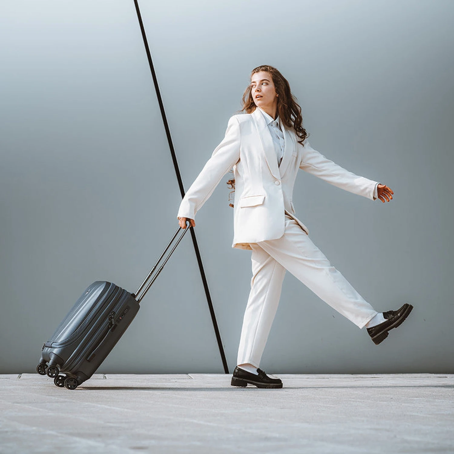 Heys Vantage - Smart Access 21" Spinner 15 Heys Vantage - Smart Access 21" Spinner - Image 13