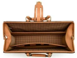 Korchmar Churchill Black Belting Leather – Classic Hinge-Loc 17" Laptop Briefcase -Luggage Pros Store Korchmar Classics Churchill Belting Leather Briefcase 3