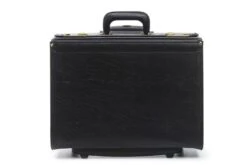 Korchmar Defender 18" Wheeled Catalog Case – Black Marvelon Vinyl Professional Briefcase -Luggage Pros Store Korchmar Defender 18 Wheeled Case 6