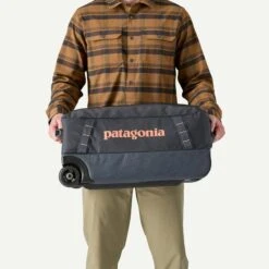 Patagonia Black Hole 40L Wheeled Duffel - Matte Black Weather-Resistant Carry-On Bag 17 Patagonia Black Hole 40L Wheeled Duffel - Matte Black Weather-Resistant Carry-On Bag -Luggage Pros Store Patagonia Black Hole Wheeled Duffel 40L 7