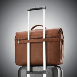 Samsonite Classic Leather Flapover 22 Samsonite Classic Leather Flapover -Luggage Pros Store Samsonite Classic Leather Flapover 10
