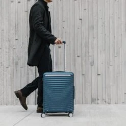 Samsonite Framelock Max Carry-On Spinner 38 Samsonite Framelock Max Carry-On Spinner -Luggage Pros Store Samsonite Framelock Max Carry On Spinner 18