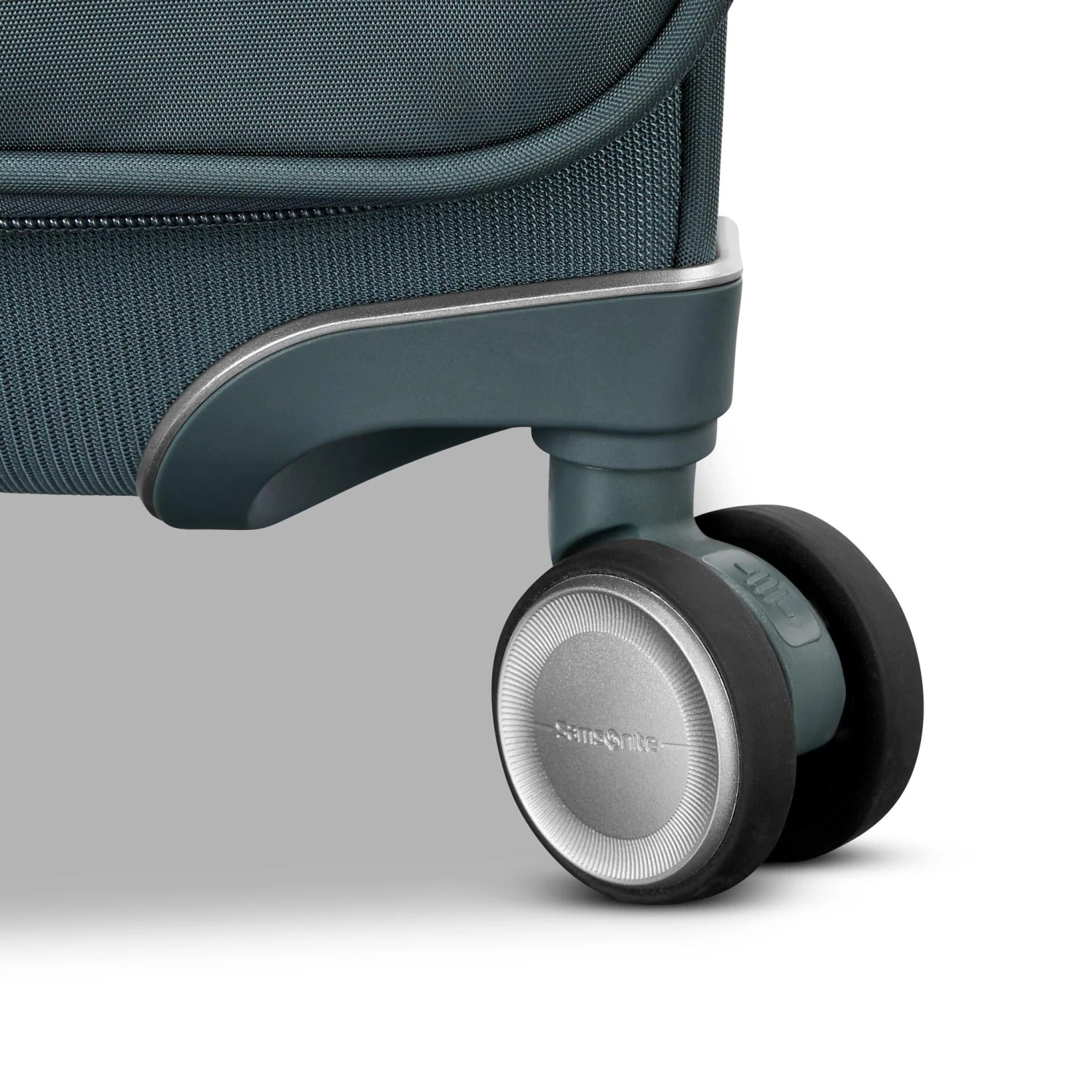 Samsonite Silhouette 18 Black Softside Carry-On Expandable Spinner - Aero-Trac 4-Wheel Luggage 22 Samsonite Silhouette 18 Black Softside Carry-On Expandable Spinner - Aero-Trac 4-Wheel Luggage - Image 20