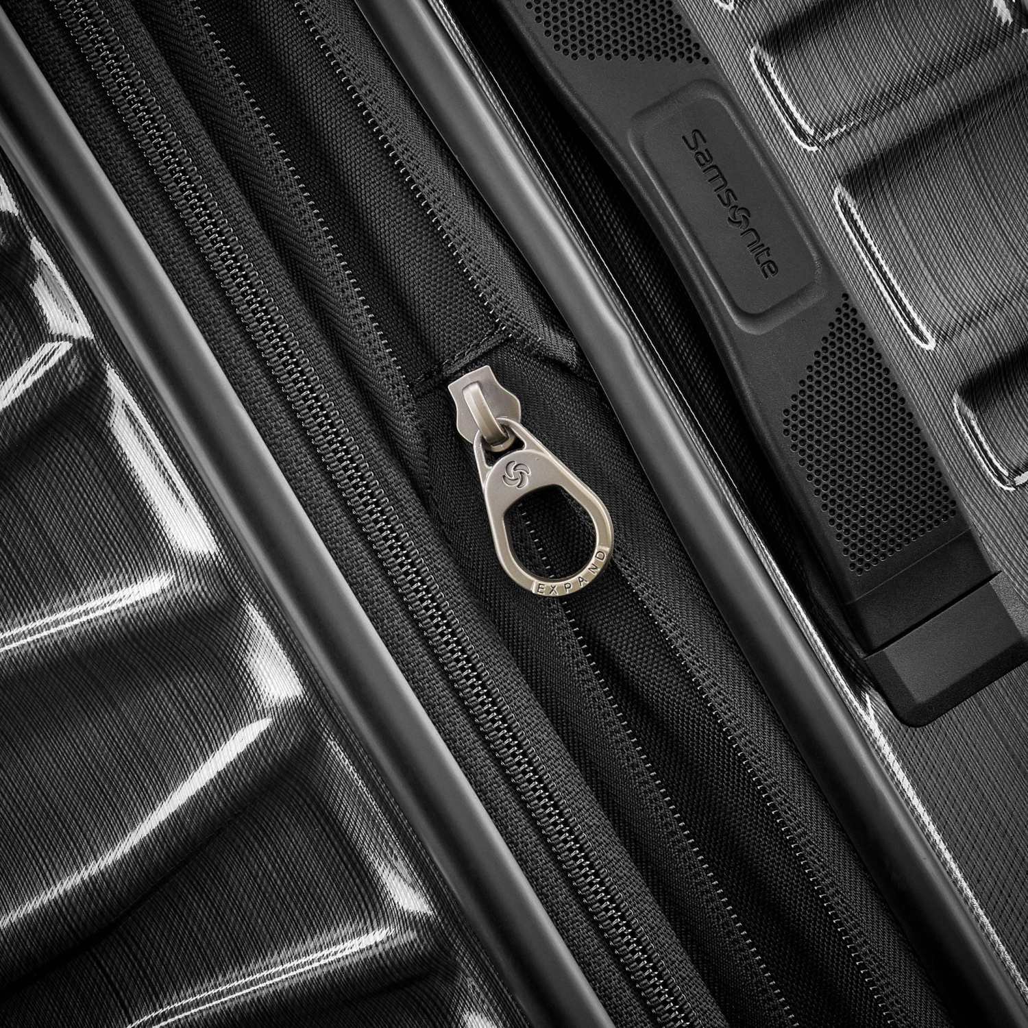 Samsonite Stryde 2 Carry-On Spinner - Matte Graphite Polycarbonate Hardshell Luggage 19 Samsonite Stryde 2 Carry-On Spinner - Matte Graphite Polycarbonate Hardshell Luggage - Image 17