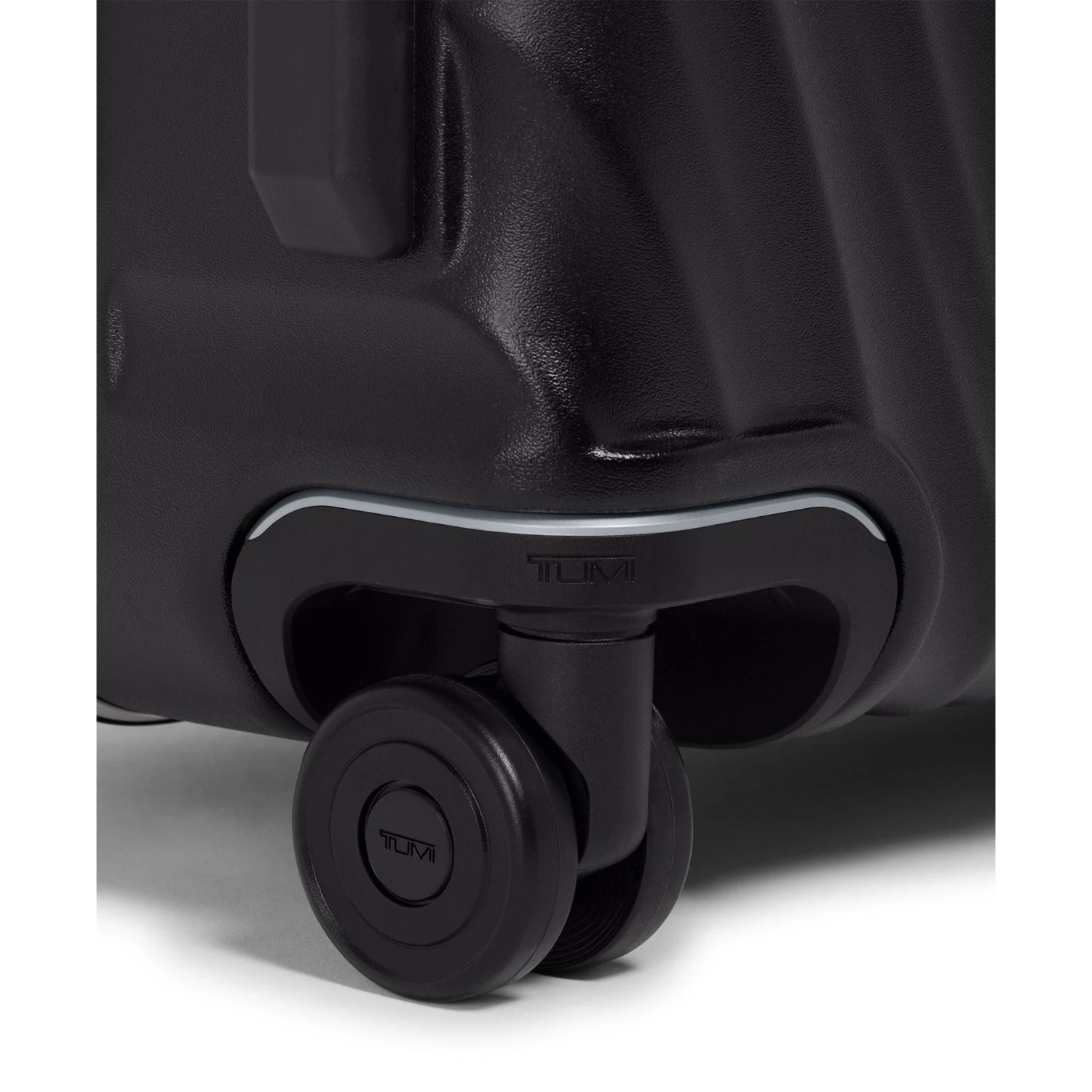 TUMI 19 Degree Frame Extended Trip Packing Case – Hunter Green Recycled Polycarbonate 30-Inch Spinner 17 TUMI 19 Degree Frame Extended Trip Packing Case – Hunter Green Recycled Polycarbonate 30-Inch Spinner - Image 15