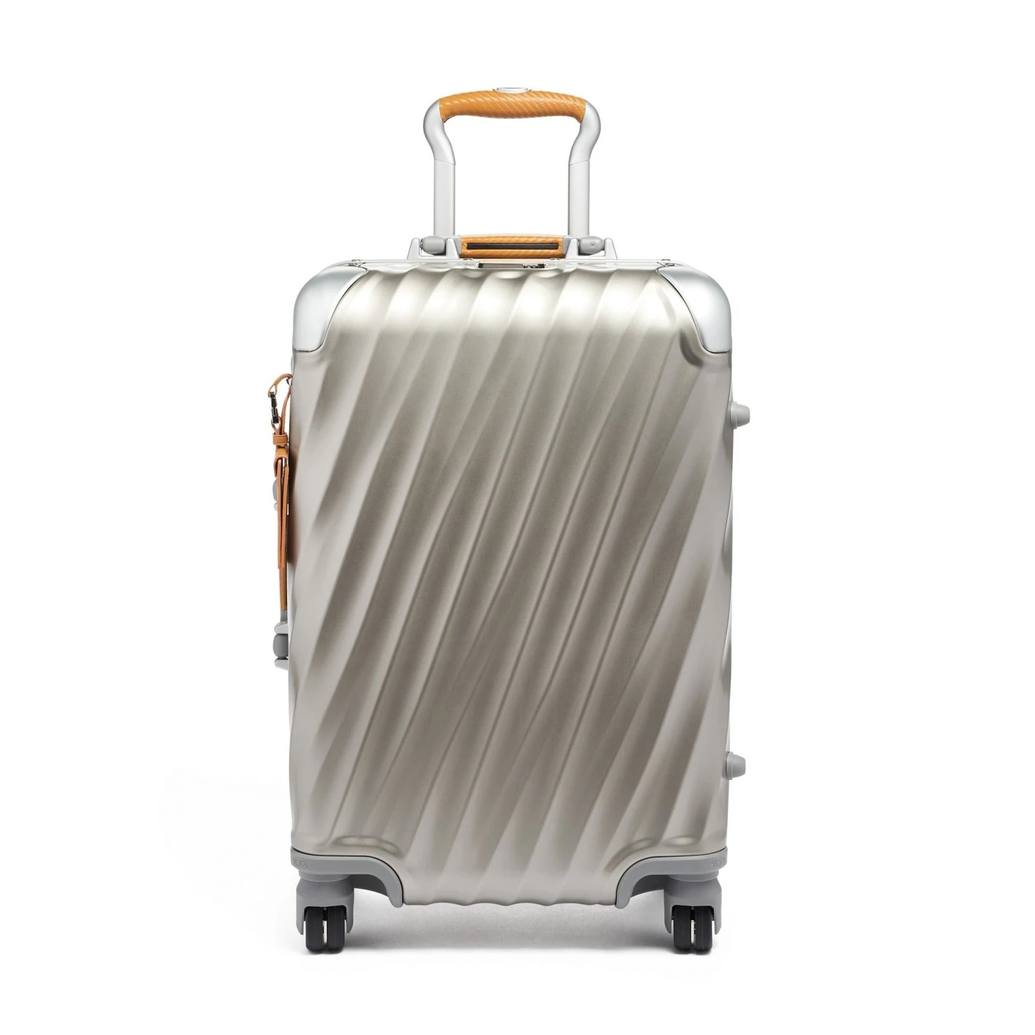 TUMI 19 Degree Titanium Silver International Carry-On – Hardside Spinner with Carbon Fiber Accents 3 TUMI 19 Degree Titanium Silver International Carry-On – Hardside Spinner with Carbon Fiber Accents