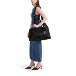 TUMI Voyageur Oaklynn Black Leather Weekender – Luxury 16" Laptop Travel Duffel Bag -Luggage Pros Store TUMI Voyageur Oaklynn Leather Weekender 5