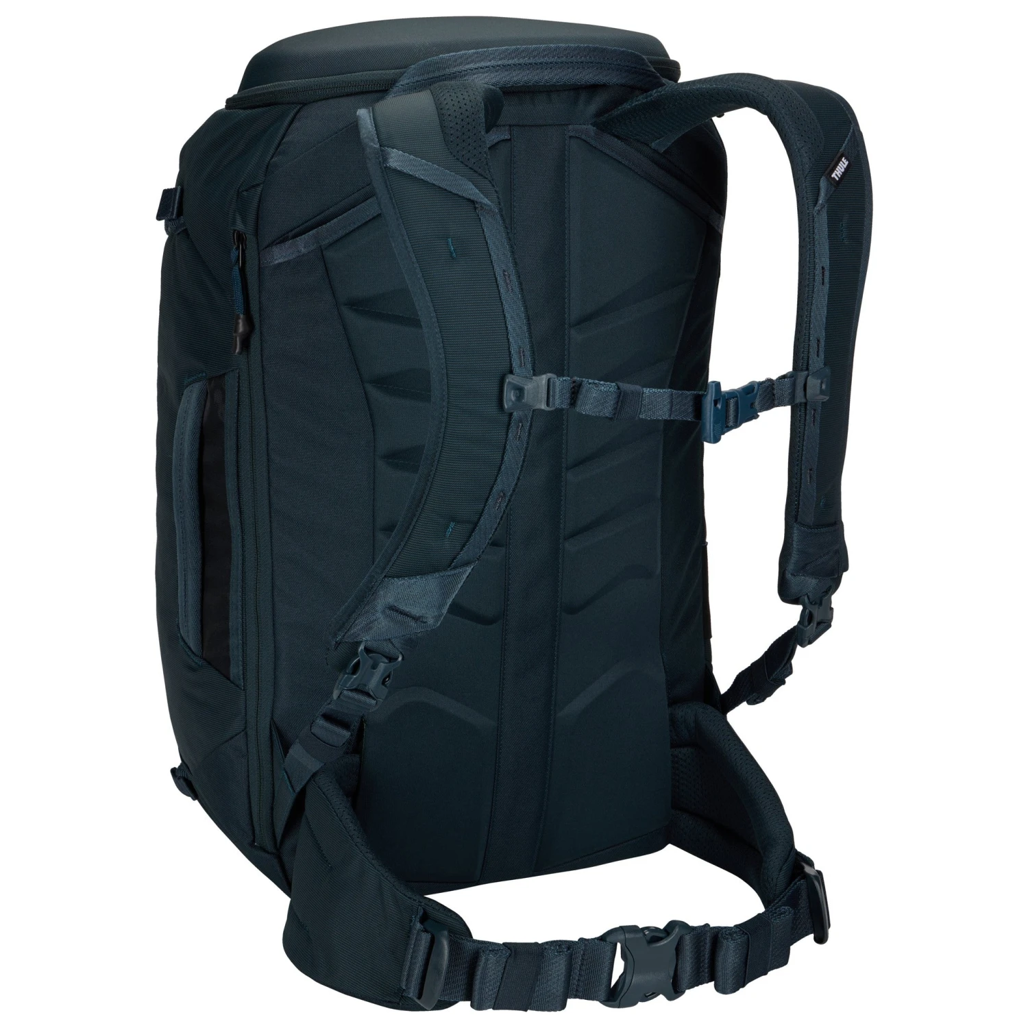 Thule Landmark 40L Obsidian Black - Anti-Theft Carry-On Adventure Backpack 12 Thule Landmark 40L Obsidian Black - Anti-Theft Carry-On Adventure Backpack - Image 10