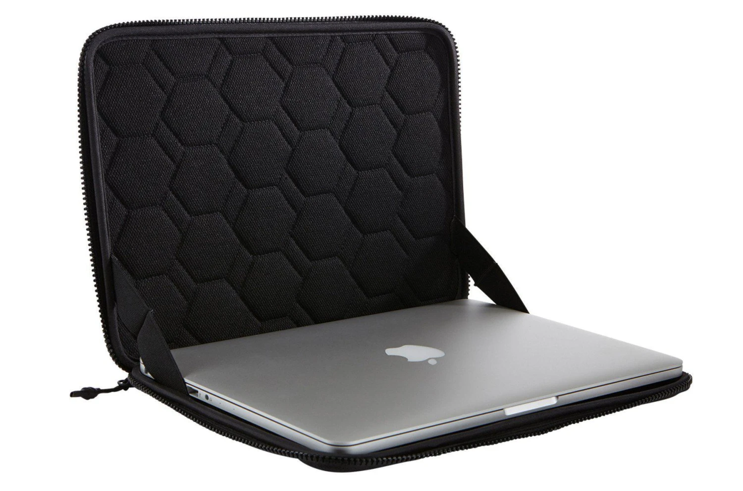 Thule Gauntlet 13-inch MacBook Sleeve – Rugged Black Molded Clamshell Case 9 Thule Gauntlet 13-inch MacBook Sleeve – Rugged Black Molded Clamshell Case - Image 7
