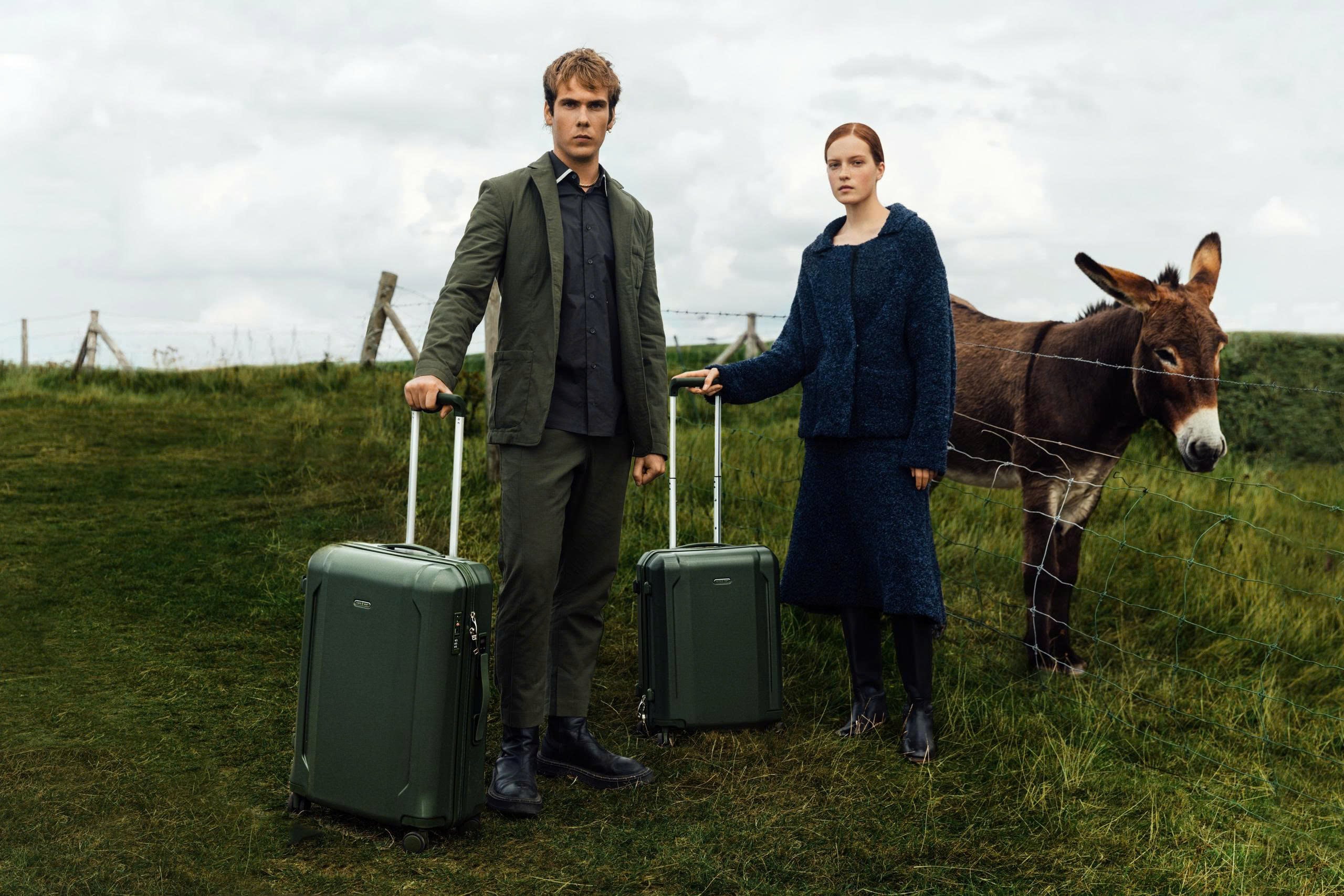 Luggage Pros Store -Luggage Pros Store z7390899833283 6cf5f2bbf7a3c78fa0f8821669554bfa min